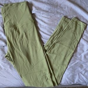 Lululemon align 28”